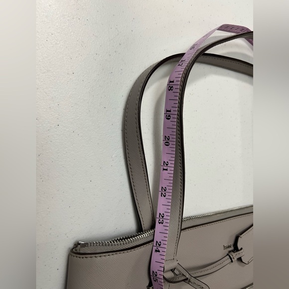 Kate Spade|Cameron Pocket Tote|Taupe Grey - Picture 8 of 16